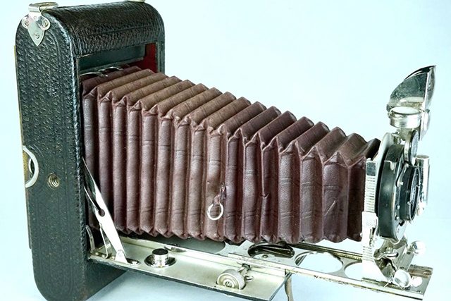 【经典相机】百年前的摄影利器——福伦达早期页片折叠相机